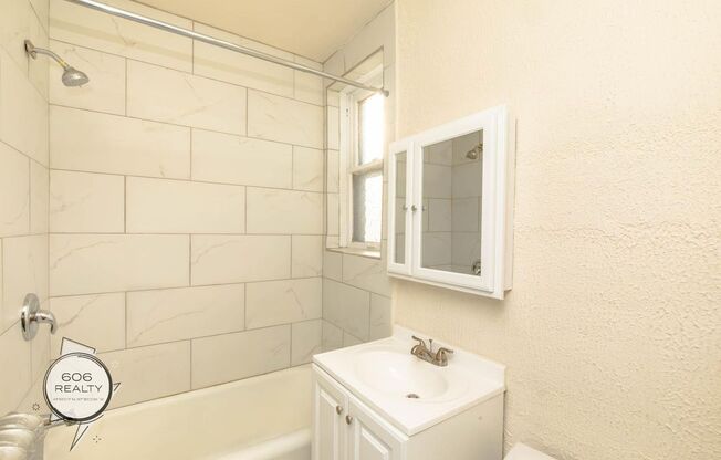 Studio, 1 bath, $850, Unit 5011-9