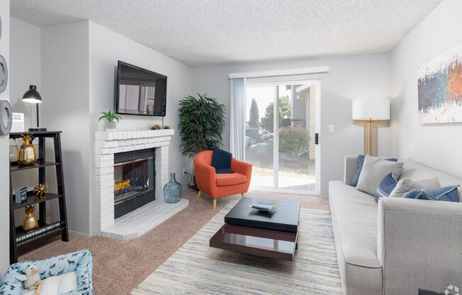1202 Pearl