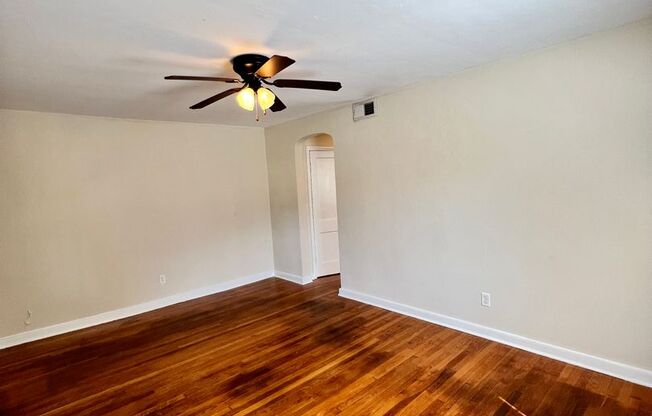 1 bed, 1 bath, $1,325