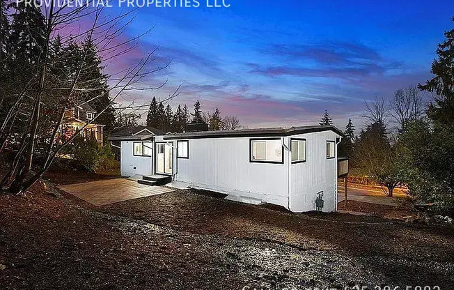 17023 SE NEWPORT WAY