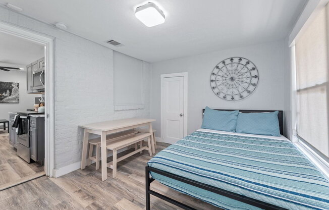 1 bed, 1 bath, 585 sqft, $1,300, Unit 1