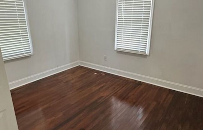 3 beds, 2 baths, $1,750