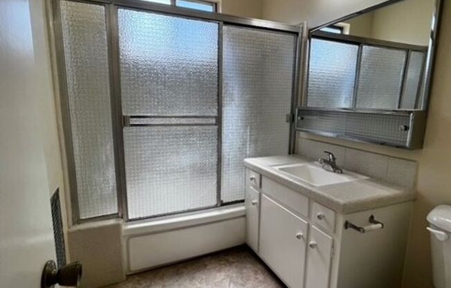 1 bed, 1 bath, $1,950