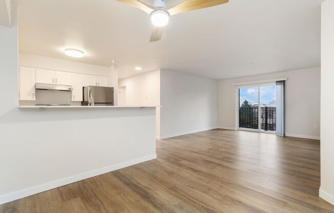 2 beds, 2 baths, 1,005 sqft, $2,795, Unit 304