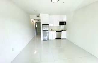 Chic & Cozy 1-Bedroom Condo in Prime South Beach Location!