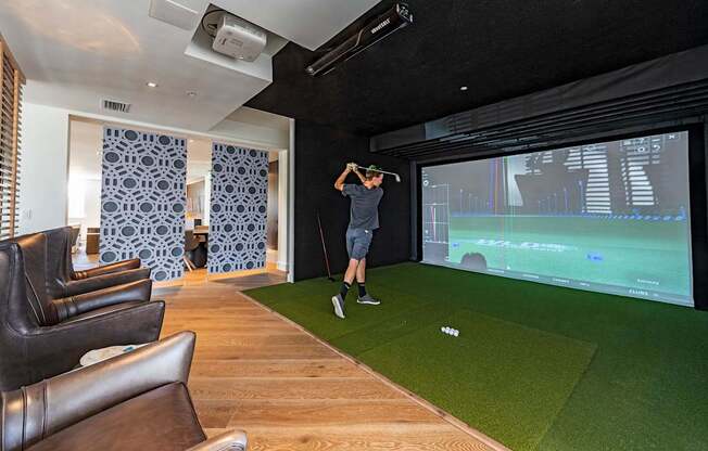 Virtual golf simulator