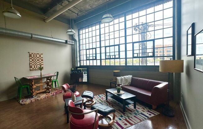 1 bed, 1 bath, $725, Unit Apt. 203 A - Female Co-Living SHARED APT