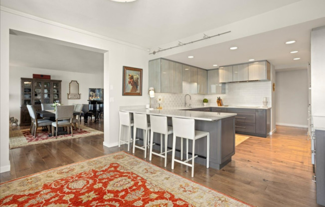 3 beds, 2 baths, $5,750, Unit # 1742