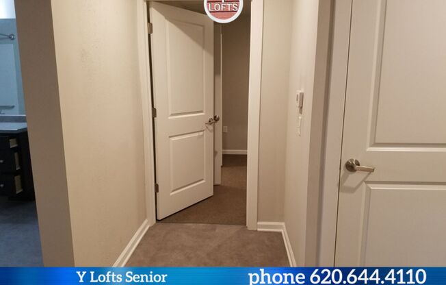 2 beds, 1 bath, 1,119 sqft, $985, Unit 018