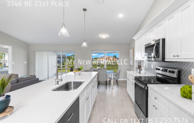 3346 NE 21 PL