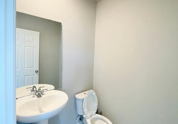 573 SUN WARBLER WAY