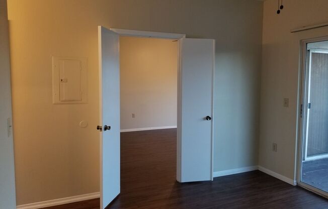 1 bed, 1 bath, $1,300, Unit Unit 623