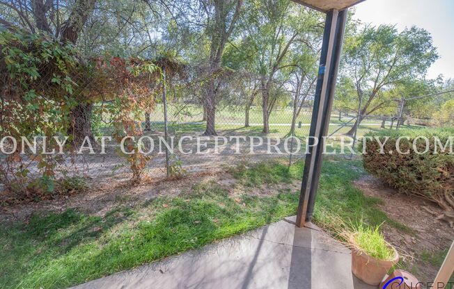 2 beds, 1 bath, 880 sqft, $1,249, Unit 25