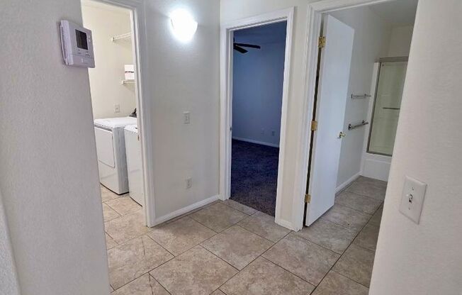 Stallion Mountain Single story Gated Community 3 bedroom for Rent