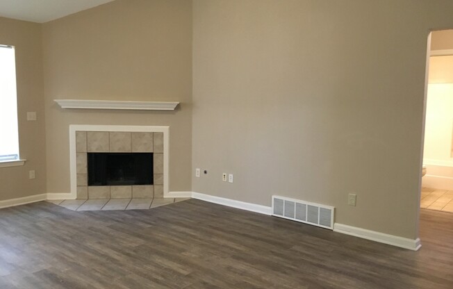 3br/2ba Home in the Bartlett area. Vaulted Ceilings! Fenced Back Yard. Pets are owners approval, fees apply.