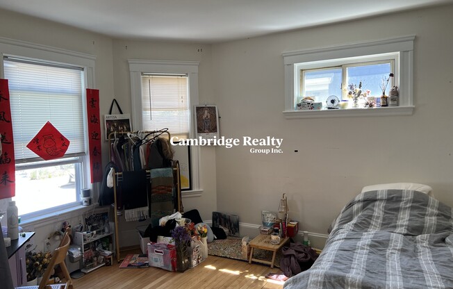37 ROSE ST