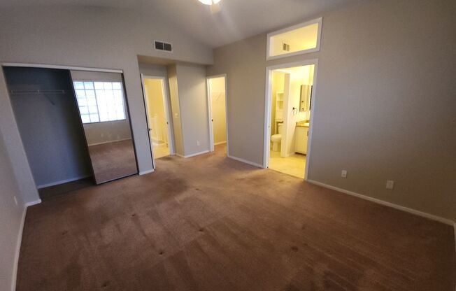 3 beds, 2.5 baths, $1,750, Unit Unit 1039