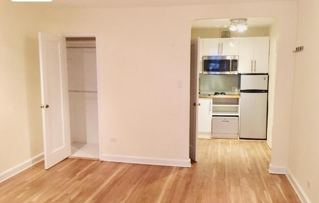 421 E 50 ST