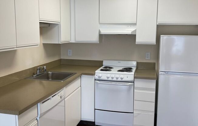 1 bed, 1 bath, 600 sqft, $1,695, Unit 524
