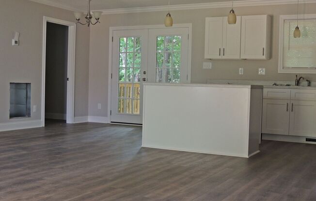 3 beds, 2 baths, $2,250