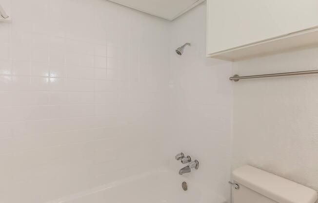 1 bed, 1 bath, 640 sqft, $1,025