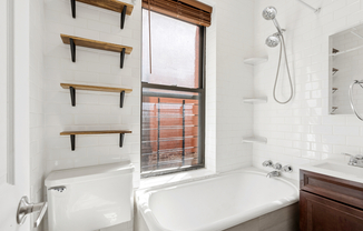 349 W 44 ST