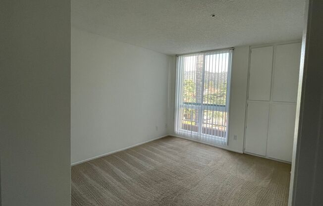 2 beds, 2 baths, 843 sqft, $2,600, Unit 301
