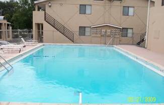 1 bed, 1 bath, $875, Unit Unit 132