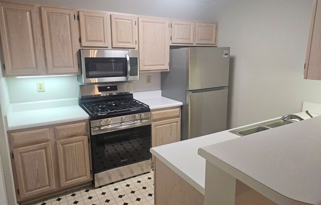 Brookhaven Condo For Lease New Appliances
