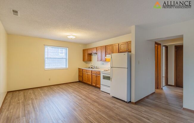 2 beds, 1.5 baths, 1,050 sqft, $850