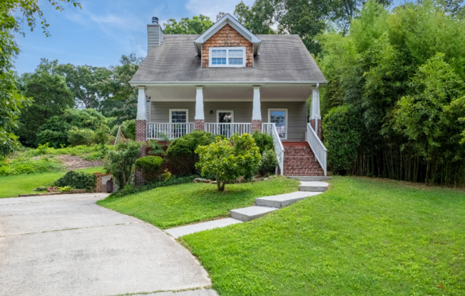 9 EDWIN PL NW