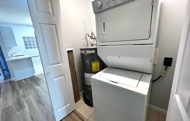 2 beds, 2 baths, $1,775, Unit # 232