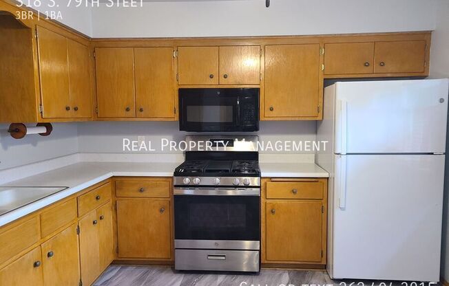 318 S 79 STEET