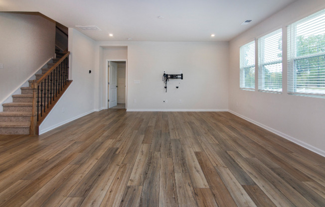 3304 CHEYNEY PARK DR