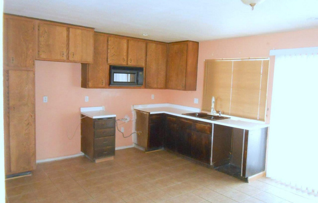 Spacious 1 story home in Spring Valley