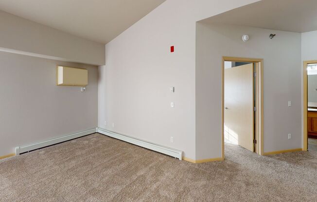 2 beds, 2 baths, 1,200 sqft, $1,295, Unit 4822-206