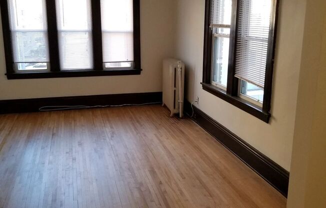 1 bed, 1 bath, 720 sqft, $1,120, Unit 1