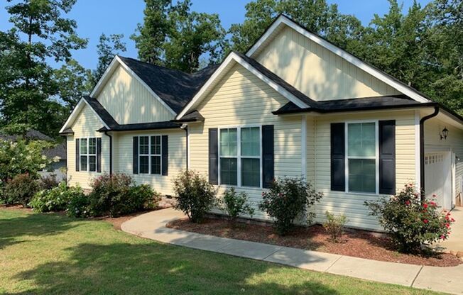 Adorable Ranch Home in a Great Neighborhood!
