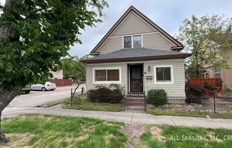 418 E DL ST