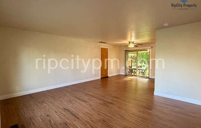 11430 SW 121 AVE