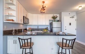 Lovely Renovated 2 Bedroom Condo