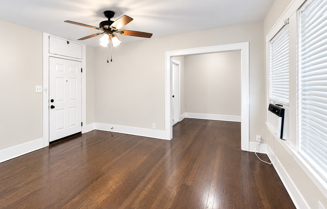 1 bed, 1 bath, $1,095, Unit B2618