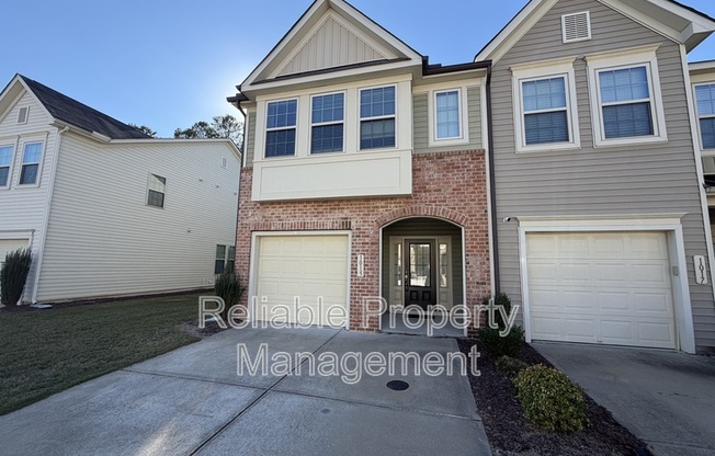 1015 GRAND RDG DR
