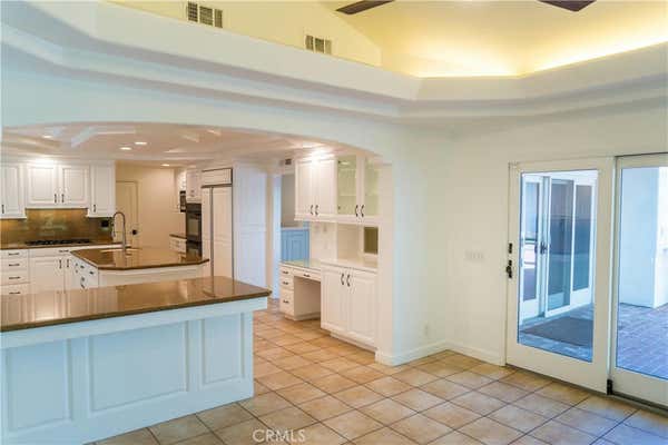 5 beds, 5 baths, 4,800 sqft, $14,795