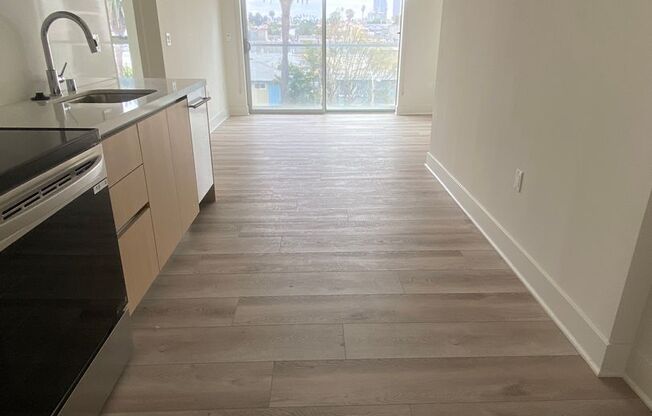 2 beds, 1 bath, 710 sqft, $3,295, Unit 418