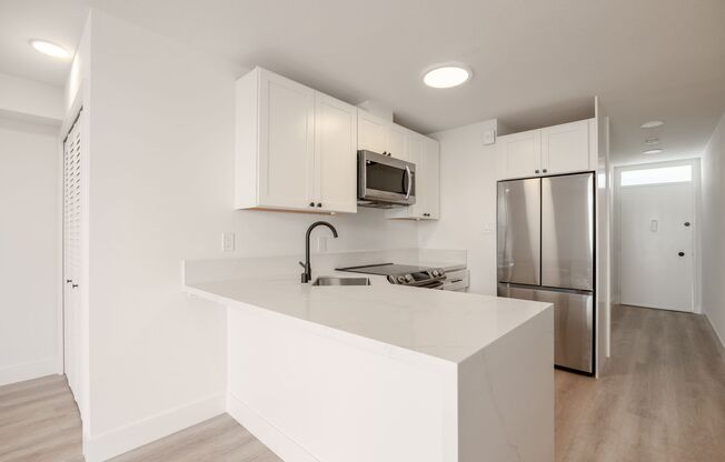 940 Guerrero Street (1082r)