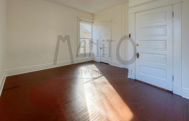 Studio, 1 bath, 300 sqft, $850, Unit E