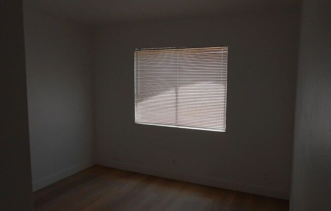Single Story Home w/4 Bedrooms in Spring Valley