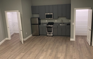 Studio, 1 bath, 999 sqft, $1,600, Unit 201