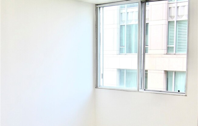 2 beds, 2 baths, 974 sqft, $3,975, Unit 602